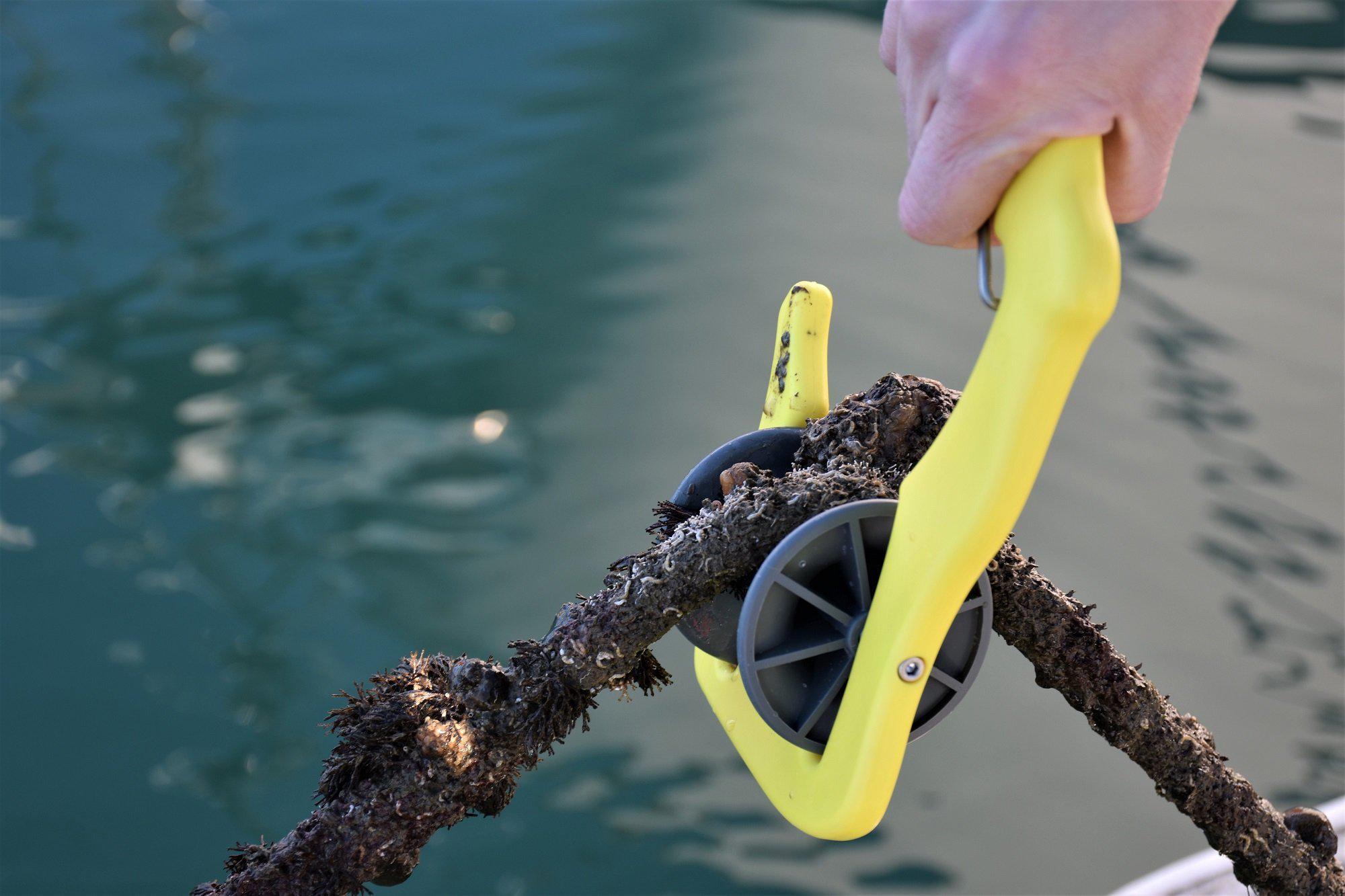 GHOOK European Made Rotating Mooring Hook for Clean and Fast Mooring Line Transfer-Canadian Marine &amp; Outdoor Equipment